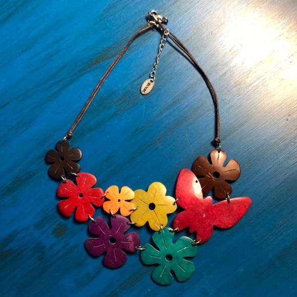 Caracol Jewelry - Wood necklace by Caracol